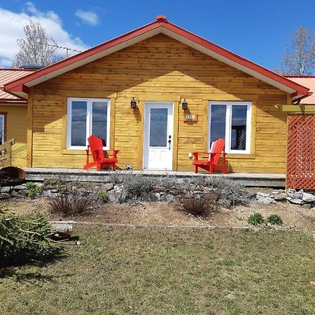 Auberge Ma Maison Sainte-Melanie Zewnętrze zdjęcie