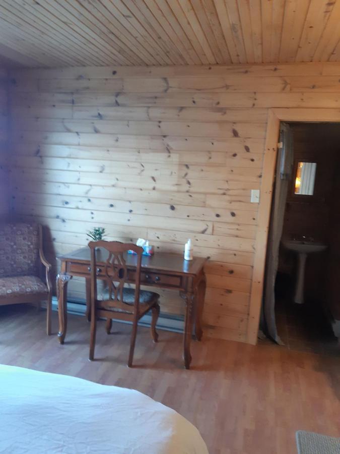 Auberge Ma Maison Sainte-Melanie Zewnętrze zdjęcie